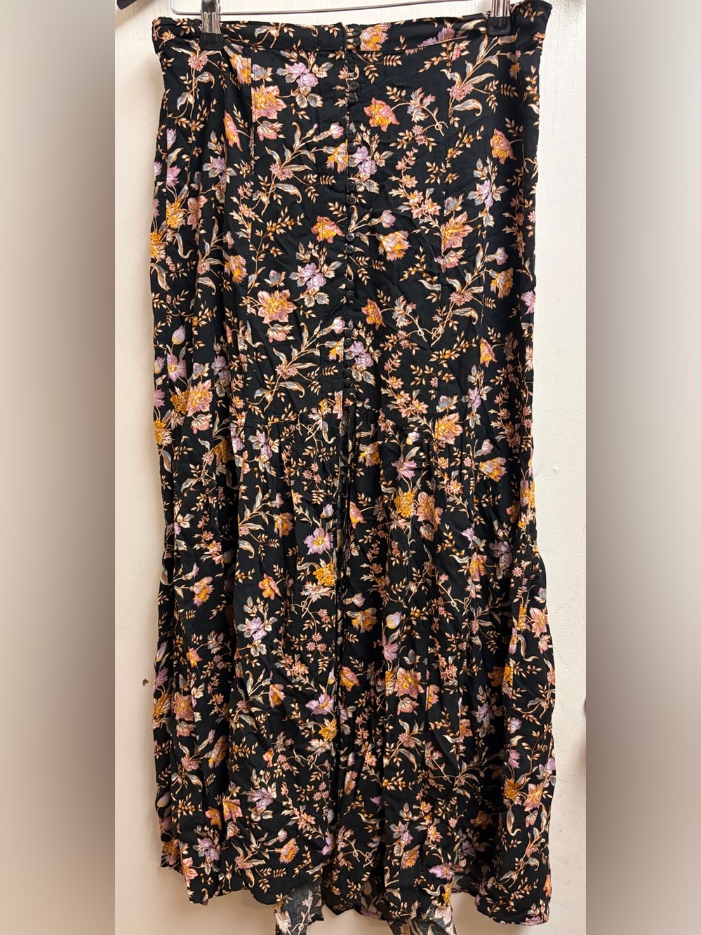 American Eagle Floral Midi Skirt Size 10 Button Front Front Slit Ruffle Hem